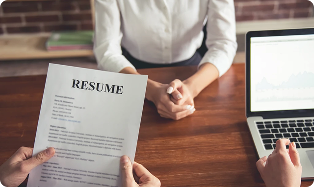 Who Should Use a Traditional Resume Template?